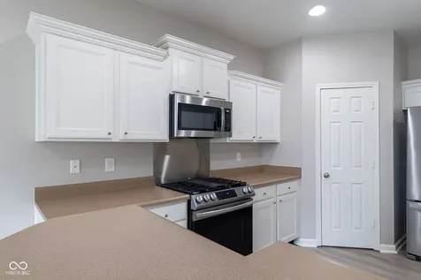 12330 Twyckenham Drive Fishers IN 46037