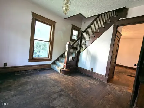 2402 E 16th Street Indianapolis IN 46201