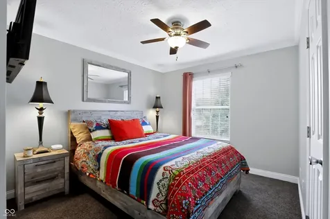 869 Waveland Lane Greenwood IN 46143