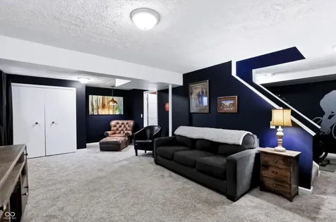869 Waveland Lane Greenwood IN 46143