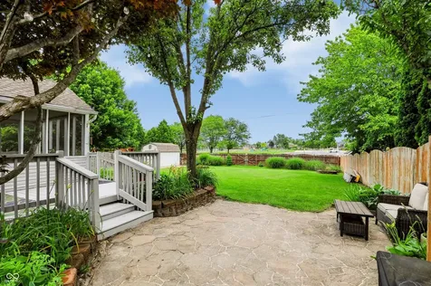 869 Waveland Lane Greenwood IN 46143