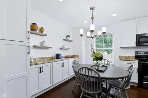 869 Waveland Lane Greenwood IN 46143