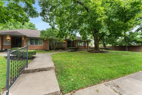 2365 Glenview Drive Columbus IN 47203