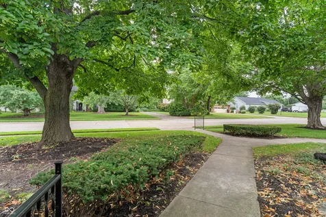 2365 Glenview Drive Columbus IN 47203