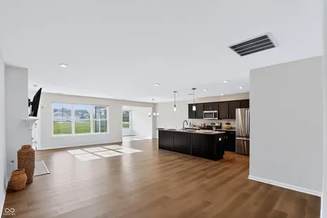 113 Maxim Court Indianapolis IN 46229