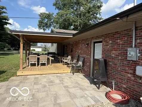 10073 N Hickory Lane Columbus IN 47203