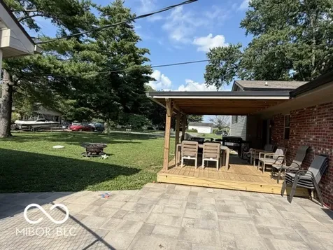 10073 N Hickory Lane Columbus IN 47203
