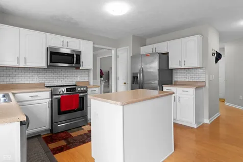 6951 Governors Pointe Boulevard Indianapolis IN 46217