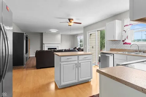 6951 Governors Pointe Boulevard Indianapolis IN 46217