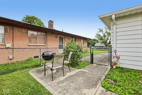 186 N 8th Avenue Beech Grove IN 46107