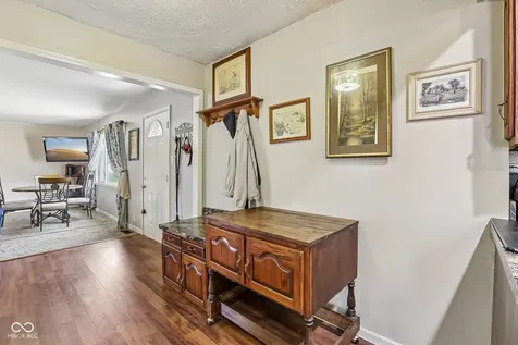 186 N 8th Avenue Beech Grove IN 46107