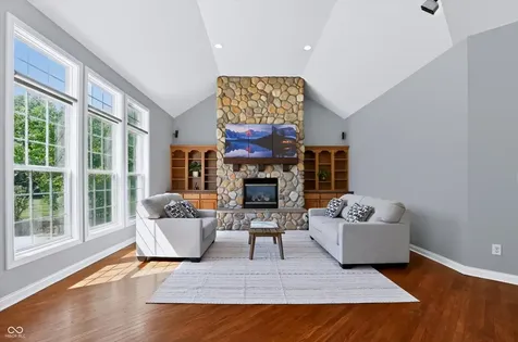 2569 Dawn Ridge Carmel IN 46074