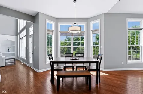 2569 Dawn Ridge Carmel IN 46074