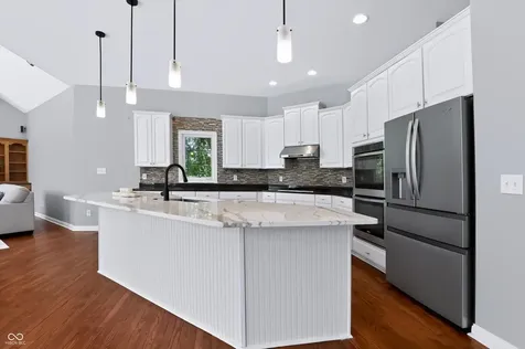 2569 Dawn Ridge Carmel IN 46074