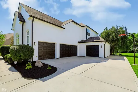 2569 Dawn Ridge Carmel IN 46074