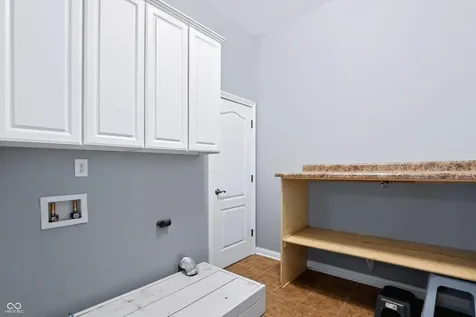 2569 Dawn Ridge Carmel IN 46074
