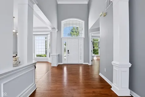2569 Dawn Ridge Carmel IN 46074