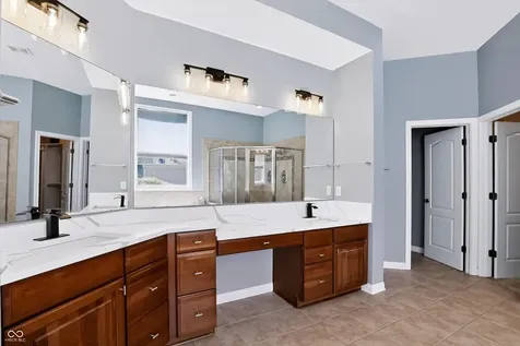 2569 Dawn Ridge Carmel IN 46074