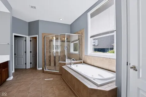 2569 Dawn Ridge Carmel IN 46074
