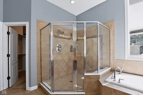 2569 Dawn Ridge Carmel IN 46074