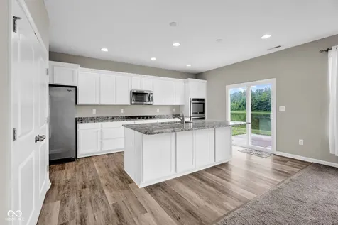 2241 Creek Bank Drive Columbus IN 47201
