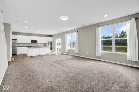 2241 Creek Bank Drive Columbus IN 47201