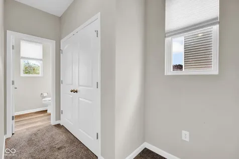2241 Creek Bank Drive Columbus IN 47201