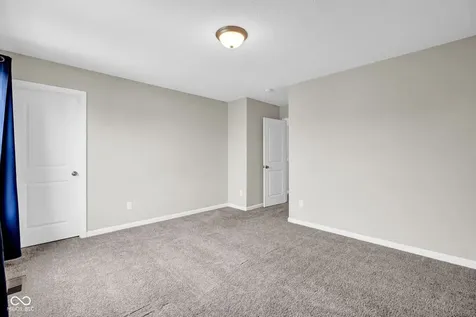 2241 Creek Bank Drive Columbus IN 47201