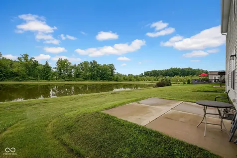 2241 Creek Bank Drive Columbus IN 47201