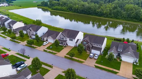 2241 Creek Bank Drive Columbus IN 47201