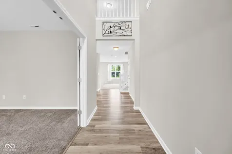 2241 Creek Bank Drive Columbus IN 47201