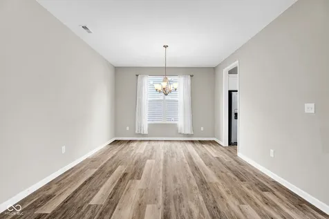 2241 Creek Bank Drive Columbus IN 47201