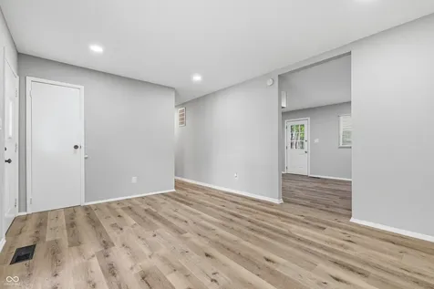 3417 Luewan Drive Indianapolis IN 46235