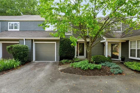 7725 Harbour Isle Indianapolis IN 46240
