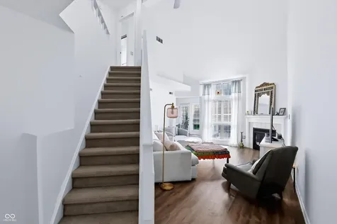 7725 Harbour Isle Indianapolis IN 46240