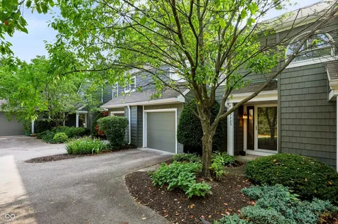 7725 Harbour Isle Indianapolis IN 46240