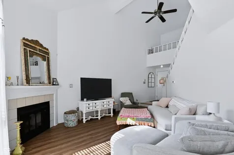 7725 Harbour Isle Indianapolis IN 46240