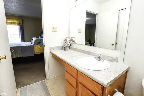 11505 Presidio Drive Indianapolis IN 46235