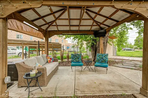 2820 Ruckle Street Indianapolis IN 46205
