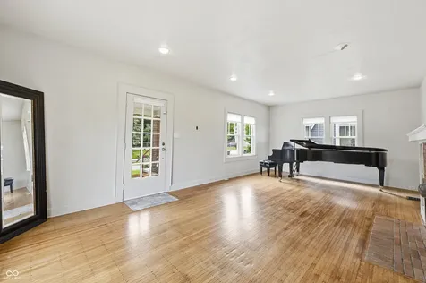 2820 Ruckle Street Indianapolis IN 46205