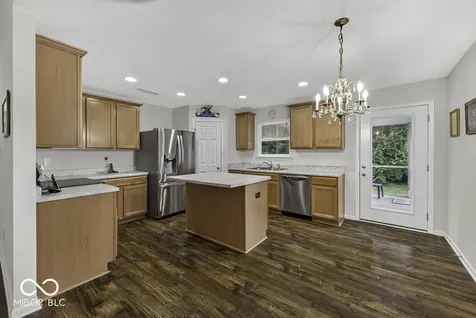 11724 Whisperwood Way Fishers IN 46037