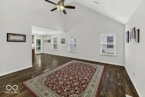 11724 Whisperwood Way Fishers IN 46037