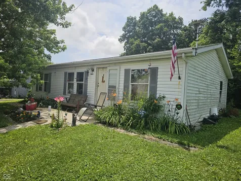 7903 Church Coatesville IN 46121