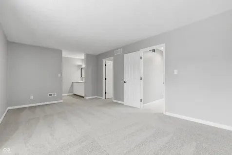 9580 Bay Vista E Drive E Indianapolis IN 46250