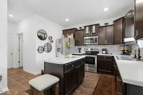 468 Tracewood Bend Greenfield IN 46140