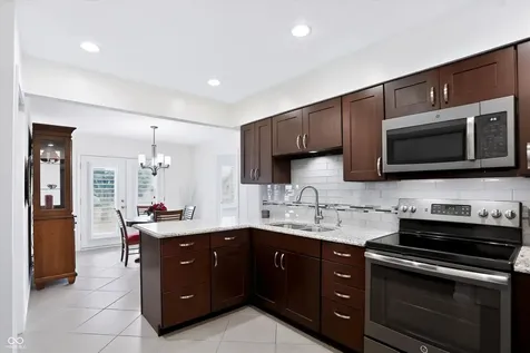748 Cottage Lane Greenwood IN 46143