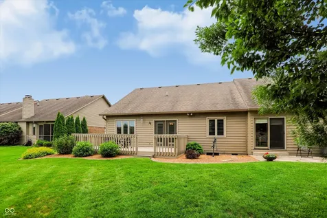 748 Cottage Lane Greenwood IN 46143