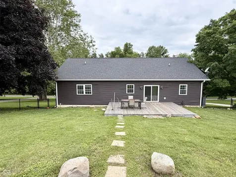 263 S River Road Covington IN 47932
