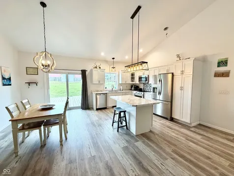 263 S River Road Covington IN 47932