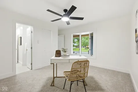 8006 Vineyard Drive Indianapolis IN 46260